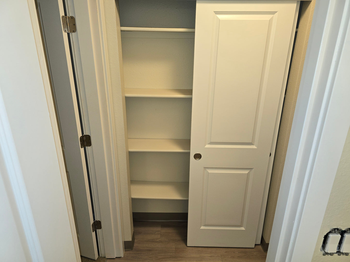 Apartment Move-in / Move-out Cleaning